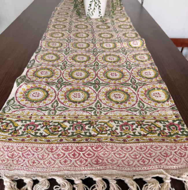 Design Premium Table Runner 8 Seater
