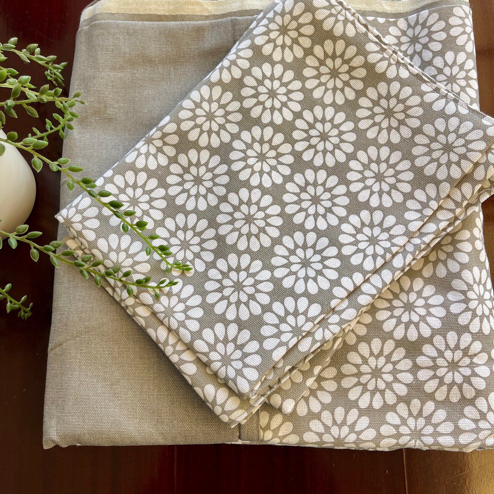 Bedsheets - Queen daily use Bedsheet